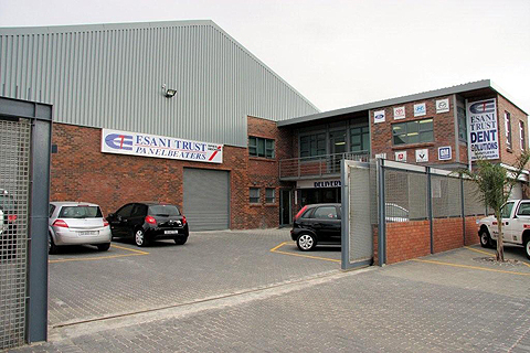 Fotos de Esani Trust Auto Body Repair Centre